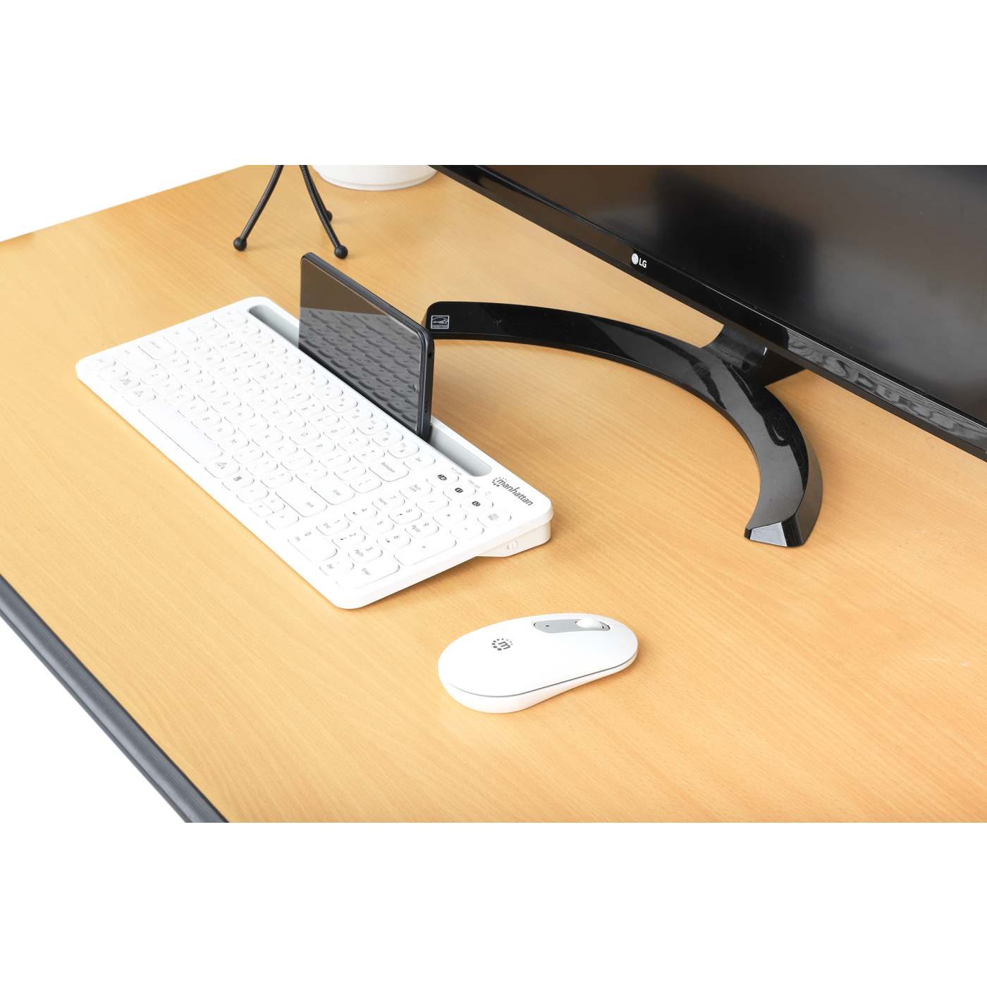 Dual-Mode Multipoint Wireless Keyboard and Mouse Combo Set Image 2