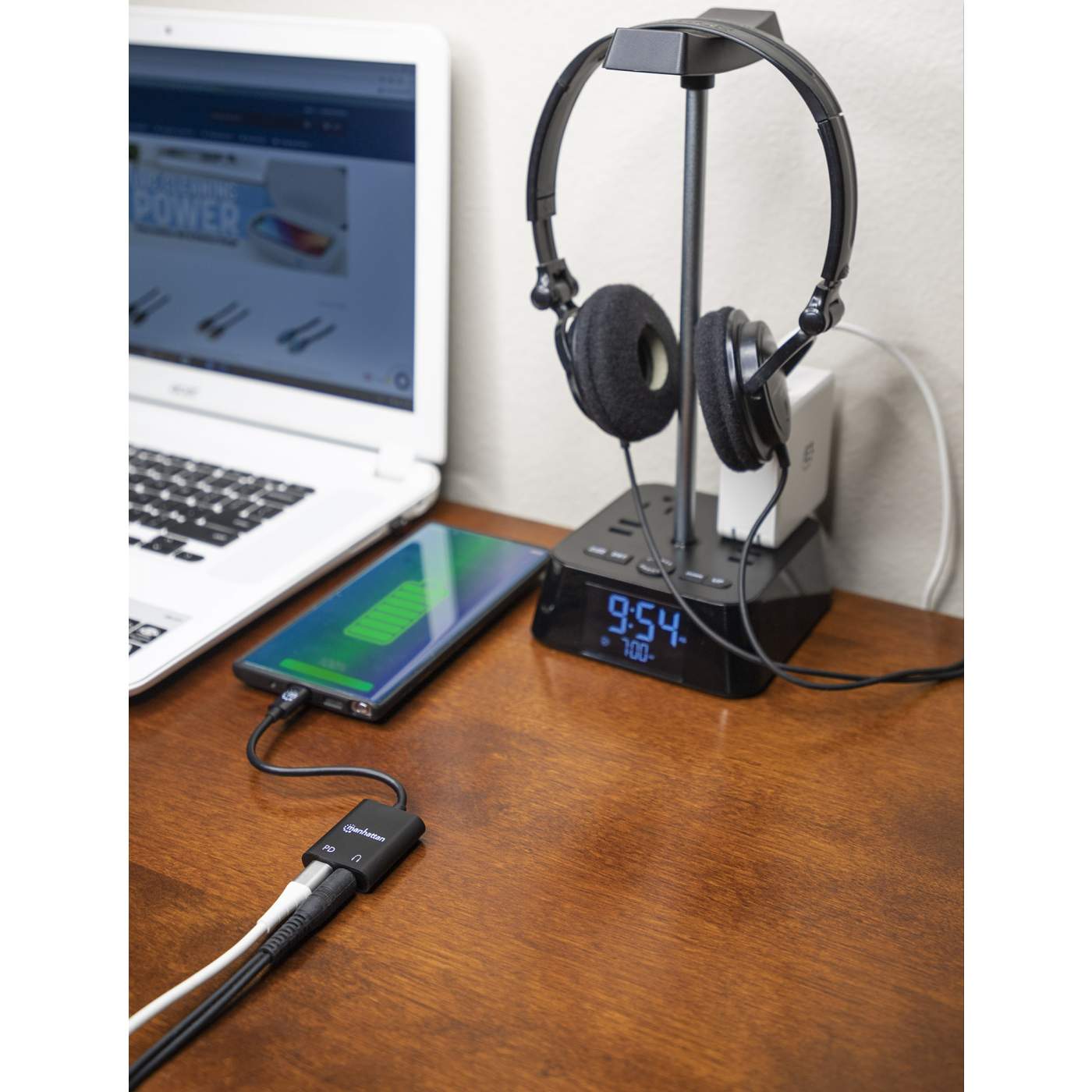 USB-C to Headphone Jack Adapter Image 5